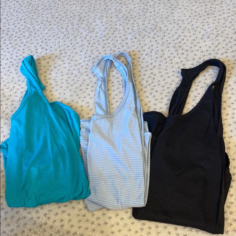 Set of 3 Lululemon tanks!